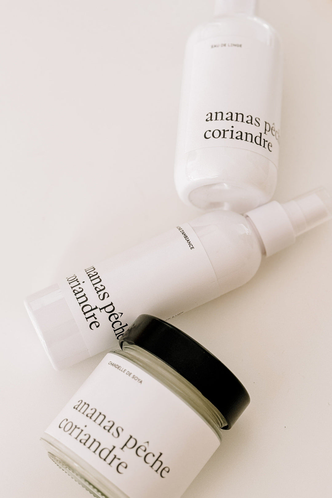 ENSEMBLE CADEAU - Ananas pêche coriandre - Bruine, eau de linge et chandelle