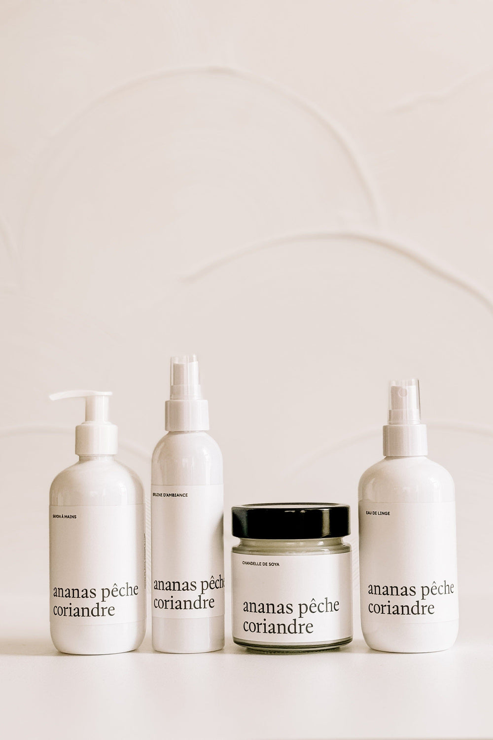 ENSEMBLE COMPLET - Ananas pêche coriandre - Bruine, eau de linge, savon à mains et chandelle