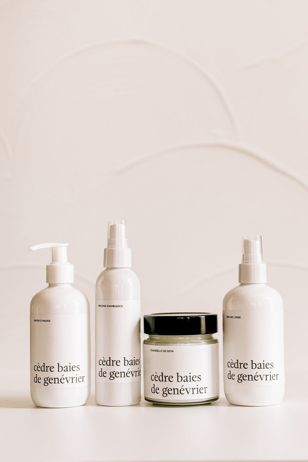 ENSEMBLE COMPLET - Cèdre baies de genévrier - Bruine, eau de linge, savon à mains et chandelle