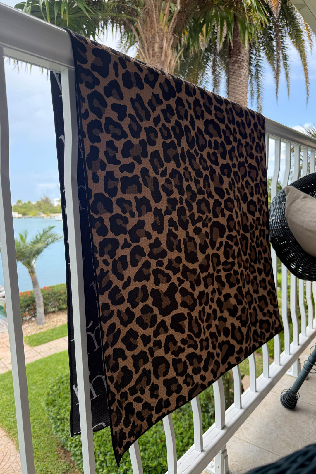 PRODUIT EXCLUSIF - Serviette léopard en microfibre Marée - Chandelles 