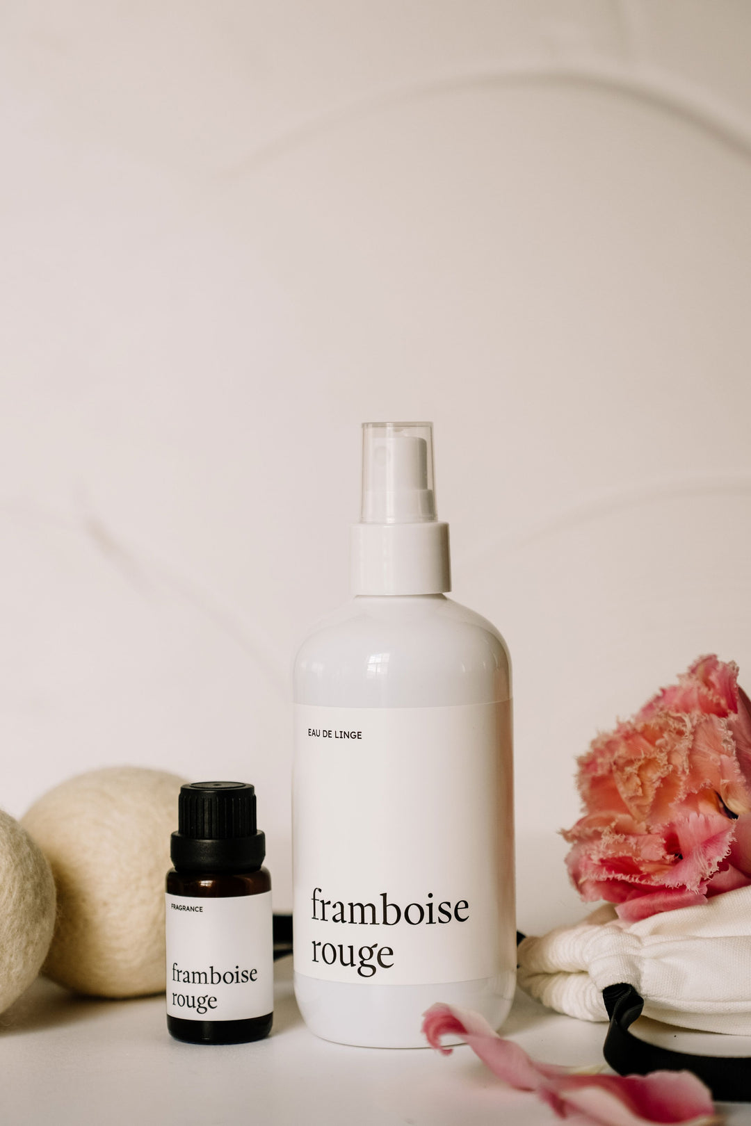 ENSEMBLE LESSIVE - Framboise rouge - Fragrance, eau de linge et balles de séchage Lessive Marée - Chandelles 