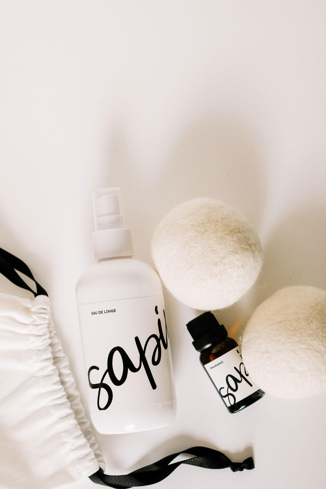 Ensemble lessive - Sapin - Fragrance, eau de linge et balles de séchage Lessive Marée - Chandelles 