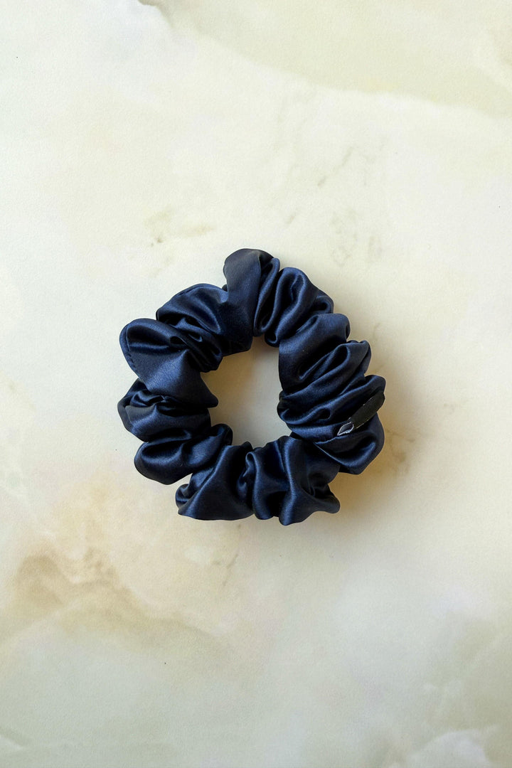 Chouchou pour les cheveux - Moyen - Soie de mûrier - Rosie Rosie Bleu marin 