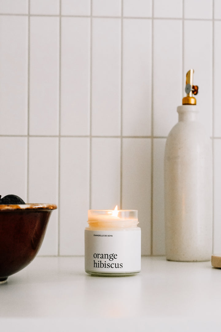 SOY CANDLE - Orange hibiscus