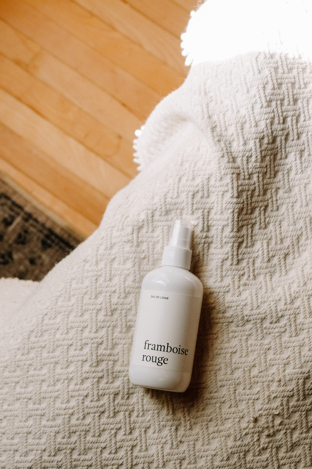 EAU DE LINGE - Framboise rouge Lessive Marée - Chandelles 