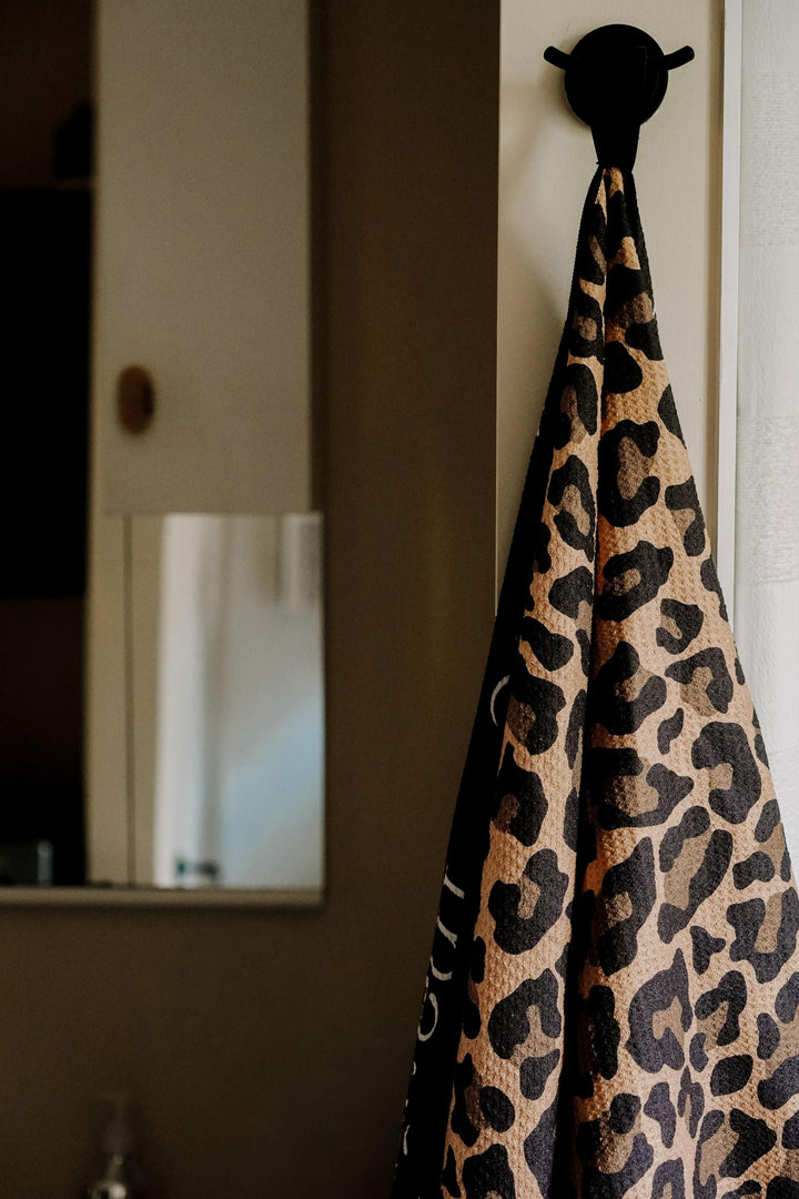 PRODUIT EXCLUSIF - Serviette léopard en microfibre Marée - Chandelles 