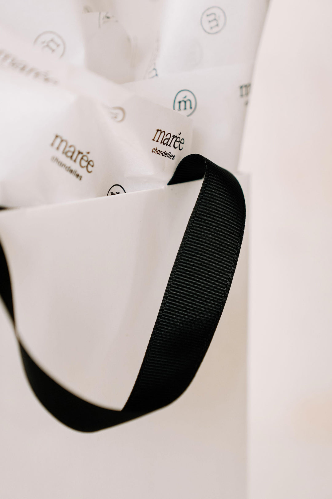 Sac cadeau et papier de soie - Blanc