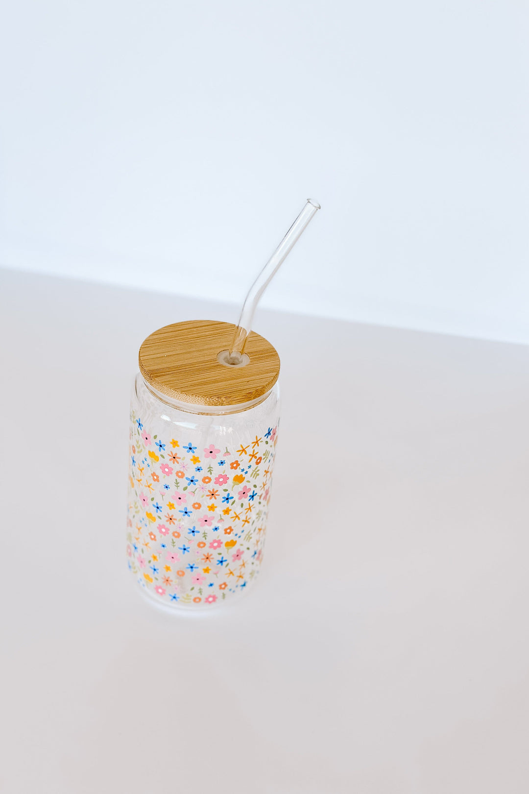 Verre avec paille et couvercle - Mini fleurs jaunes, bleues roses ALAROCQUE DESIGN 